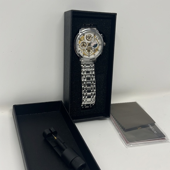 Mens watch Christmas sale - Picture 2 of 4